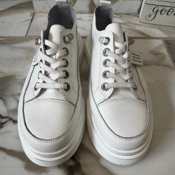 Bonavi Anti-stress Skateboard Sneakers Sz 39 Crystal Embellished Lace Eyelets - Picture 2 of 15